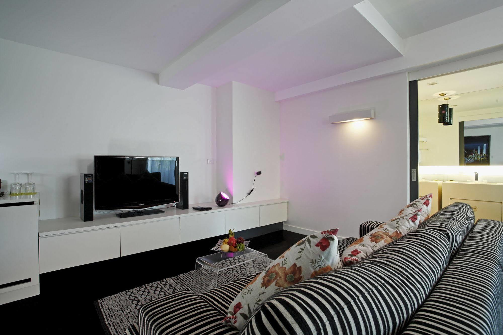 B - Lay Tong Resort Phuket Exterior foto